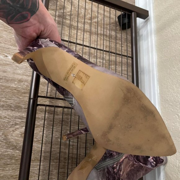 RARE Ibiza Last by Jeffery Campbell Wolf Print Ankle Boots 9 - Picture 3 of 3